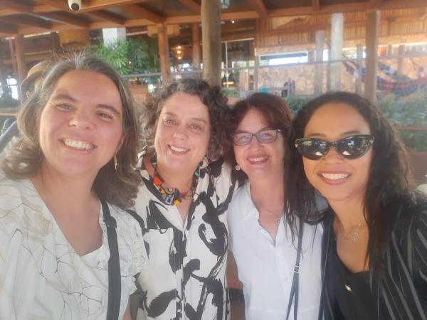 As abepianas Marilia Miranda, secretária da ABEP; Paula Miranda-Ribeiro, presidenta da ABEP; Ana Maria Nogales, abepiana; e Luciana Lima, vice-presidente da ABEP, em pré-evento da cerimônia de recriação da CNPD - Comissão Nacional de População e Desenvolvimento, Brasília, 09/05/2024.